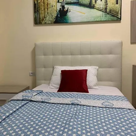 Chowdhury House * ميستر